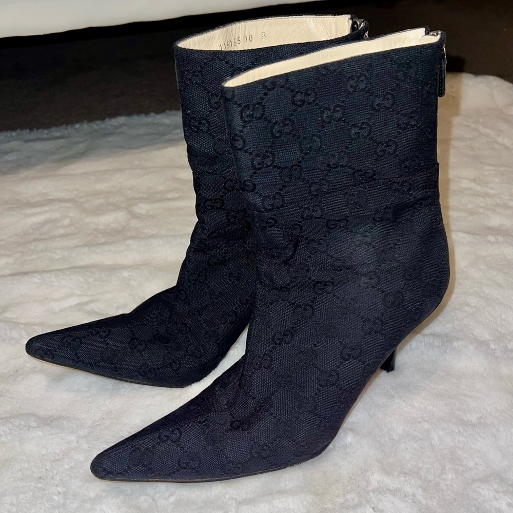 Authentic GUCCI Black Women's Ankle Boots size 10